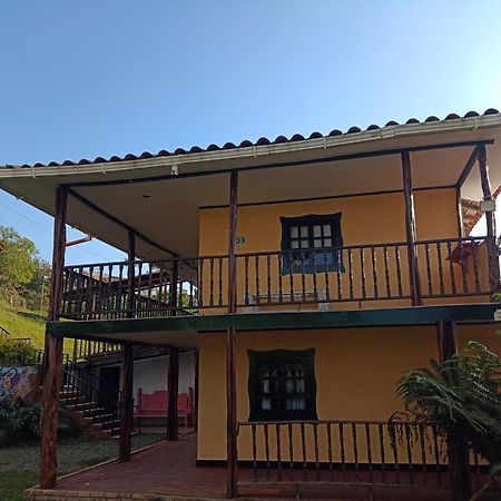 Nankirua Hotel Filandia Exterior photo